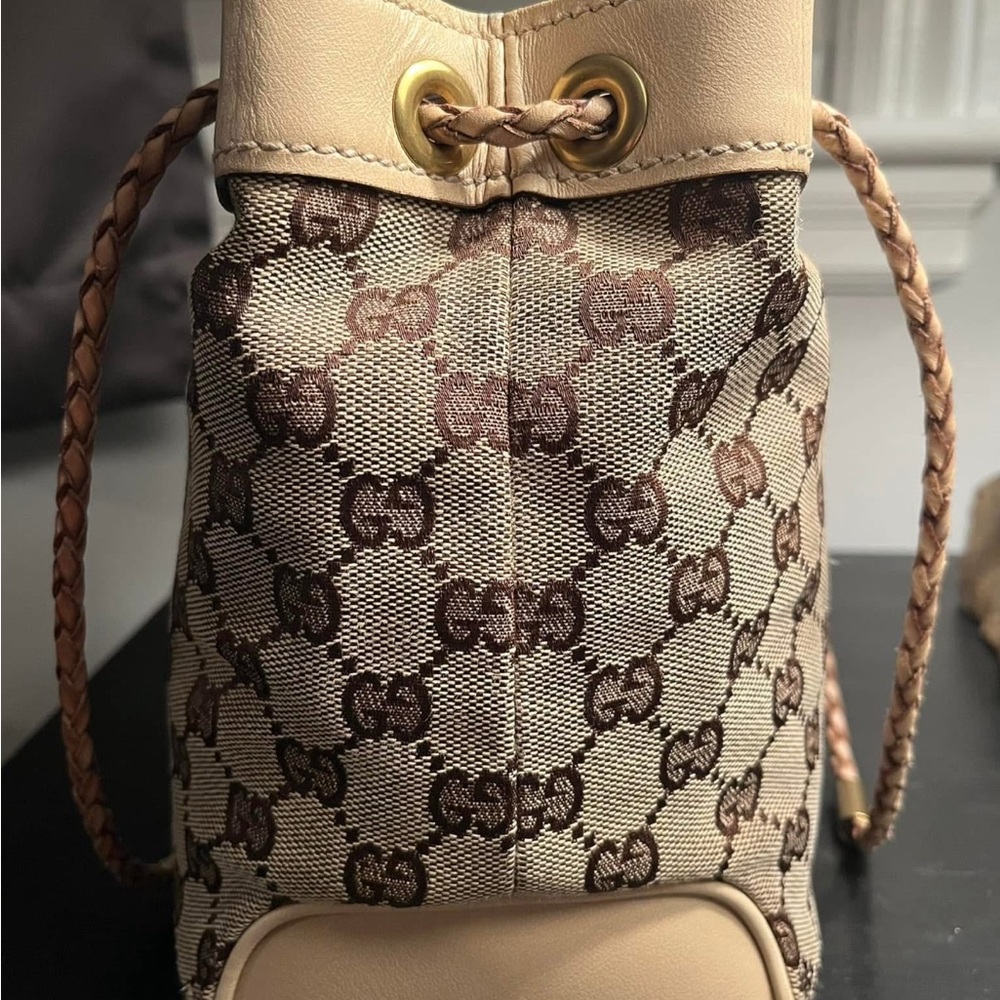 Gucci Mini Bucket - Picture 2 of 10